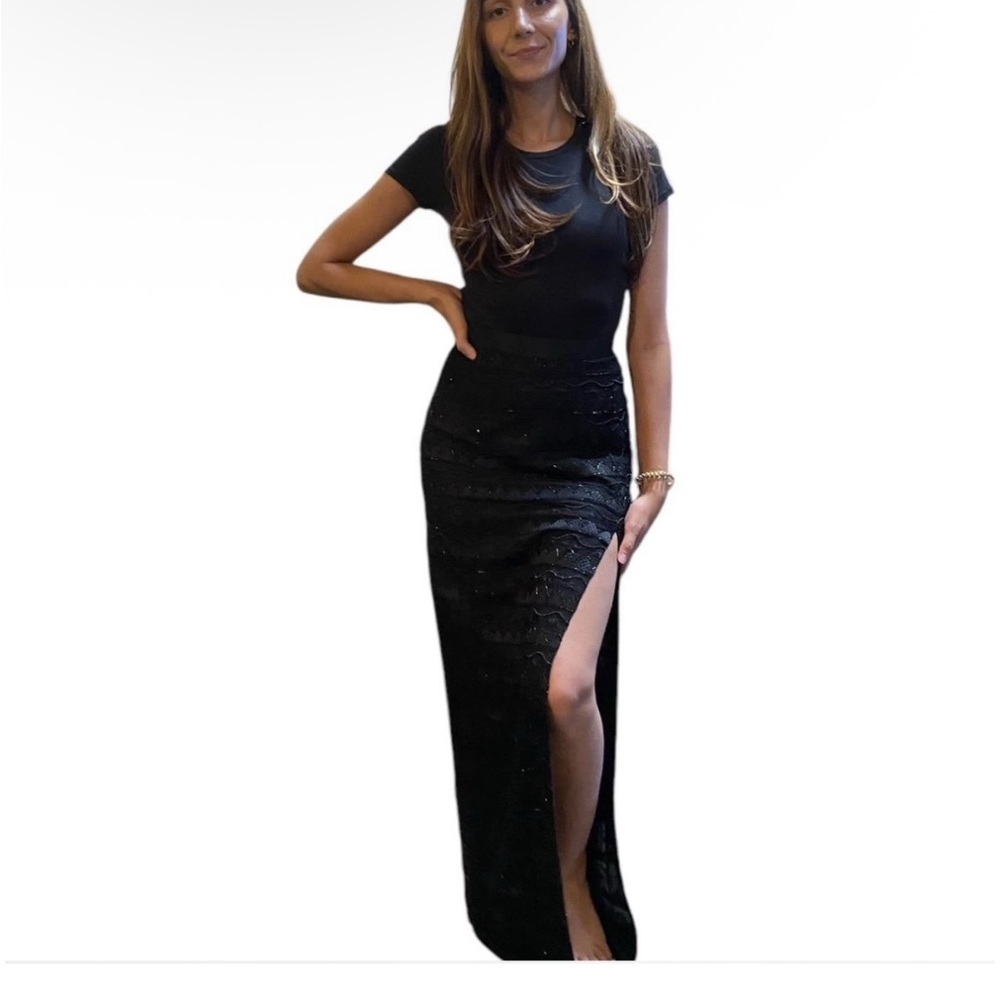 NWOT 90's Patricia Rhodes Womens
Beaded Geometric Lace Sequin Maxi Slit lined.